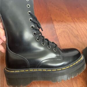 Jadon hi Doc Martens boots size 7W , barely worn